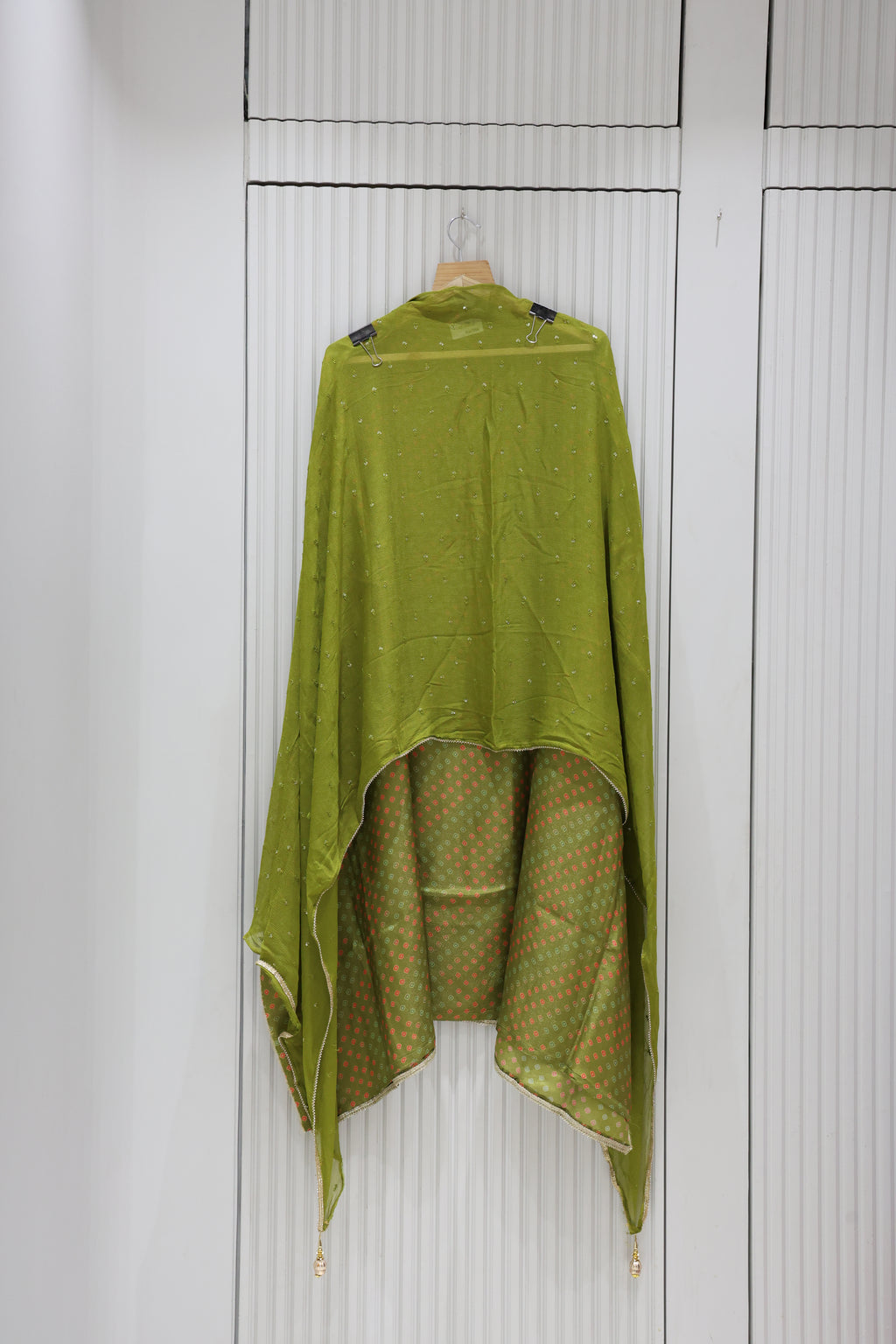 Premium simmer Suit with neck line handwork & pure chiffon Dupatta