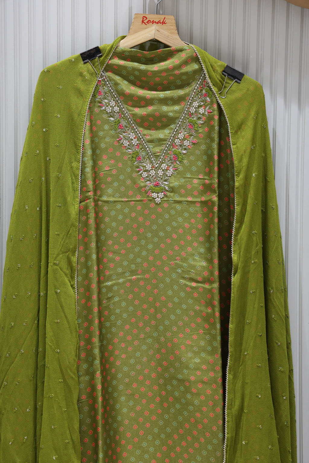 Premium simmer Suit with neck line handwork & pure chiffon Dupatta