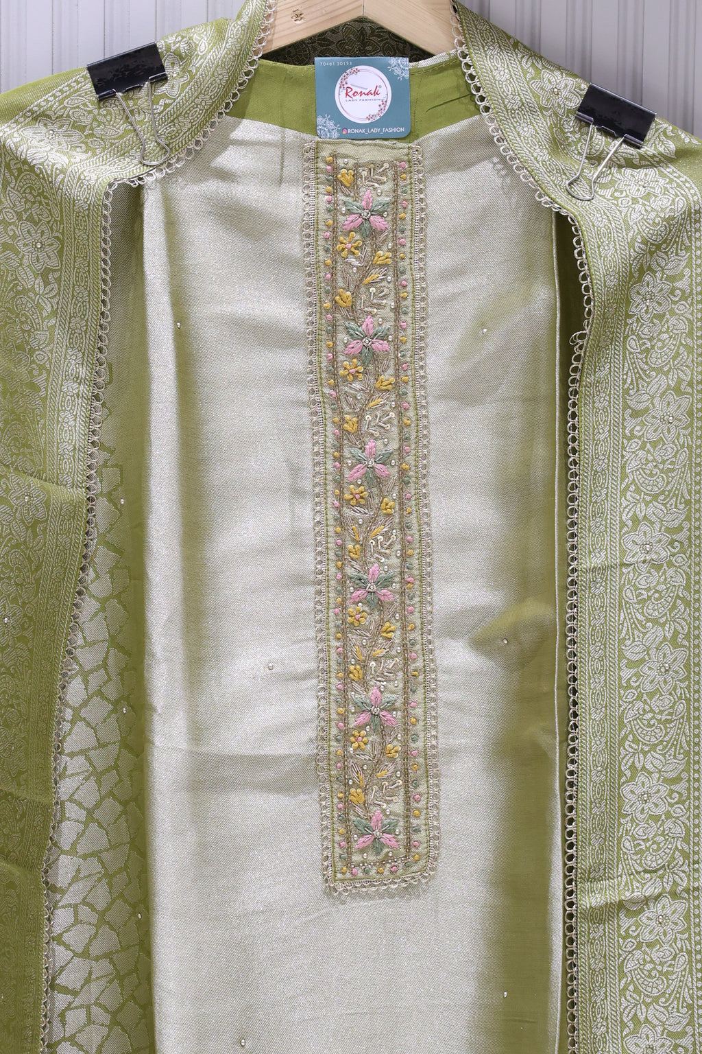 Premium Pure GIRAF SILK Unstitched Suit & Dupatta
