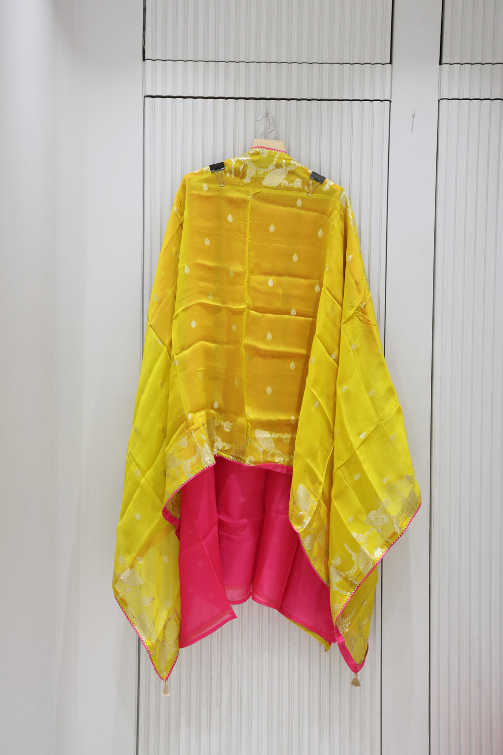 Premium orgenza Unstitched Suit with thraid Neck Work & orgenza Dupatta