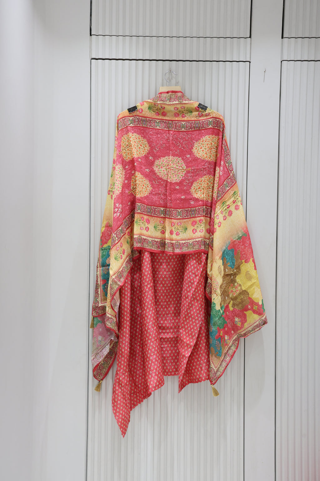 Premium Pure lilen Unstitched Suit with dupatta also lilen