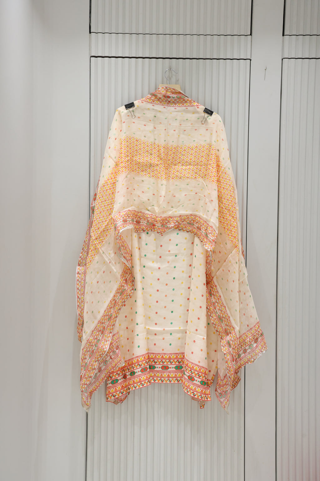 Premium Pure Muslin Unstitched Suit with Pure Organza Dupatta