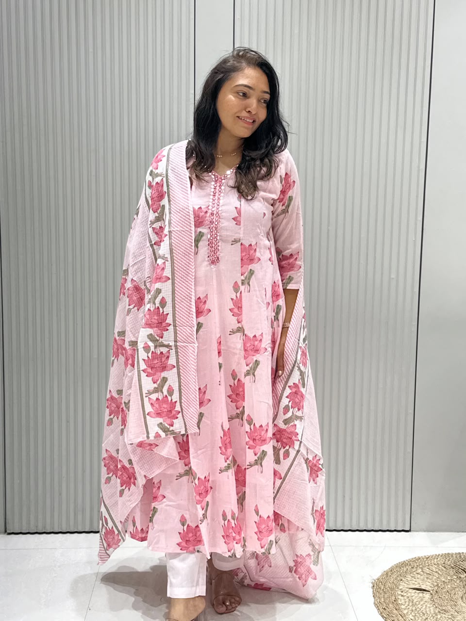 PREMIUM MUL COTTON ANARKALI SUIT.