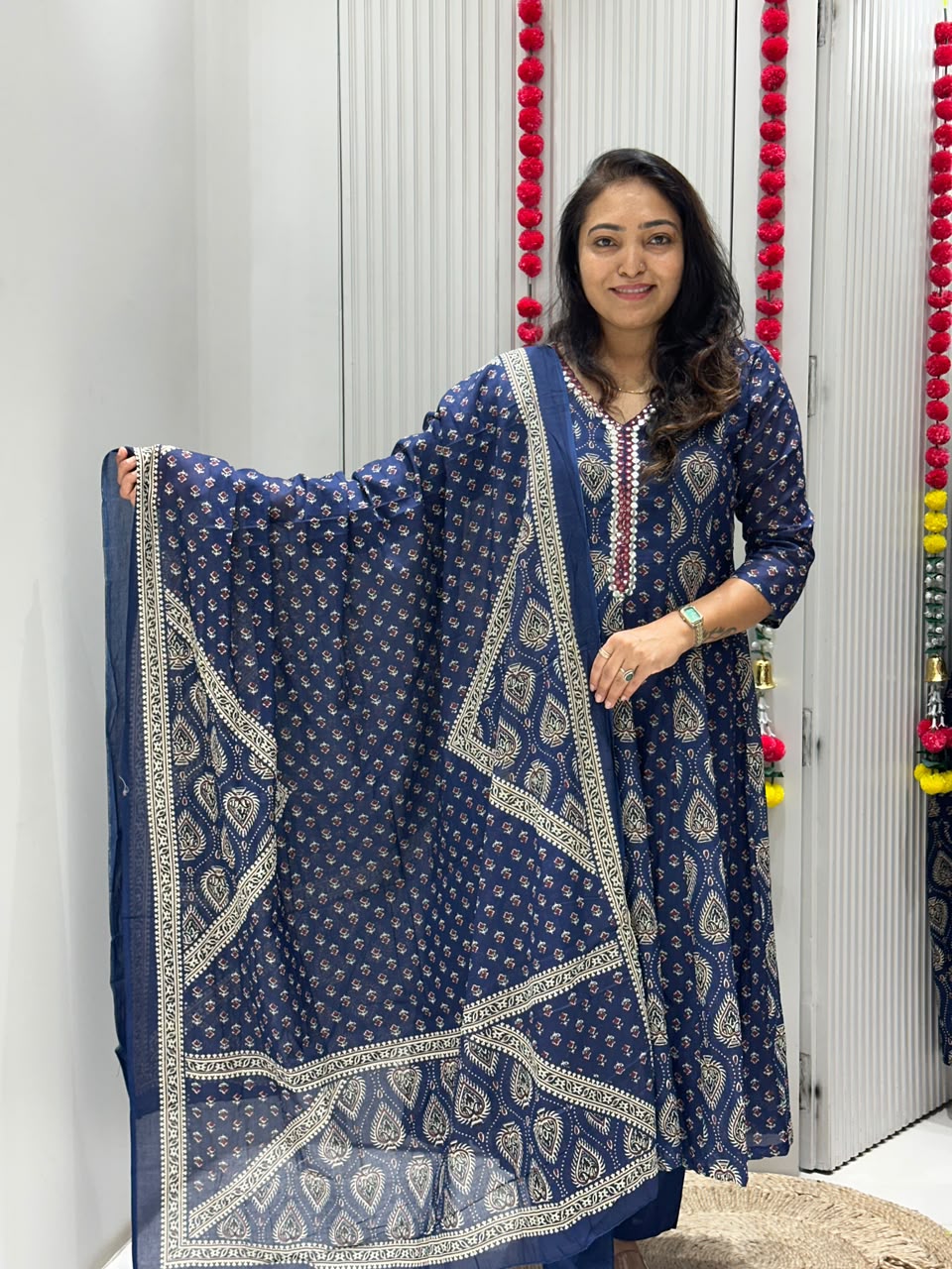 Mal Mal Cotton Suit.